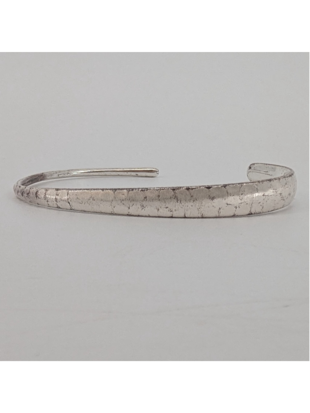 Kendra Scott Tiana Bright Silver Cuff Bracelet Set 3 Hammered Asymmetrical - Picture 6 of 13